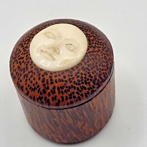 Vintage Carved Moon Face Bamboo Jewelry Box 1.5in dia 2in tall